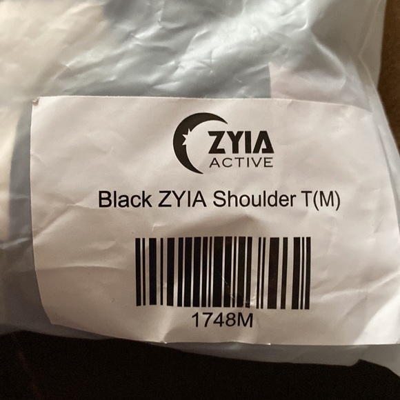 Black Zyia Shoulder T - Picture 2 of 2